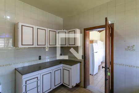Cozinha 1 de casa à venda com 7 quartos, 580m² em Trevo, Belo Horizonte