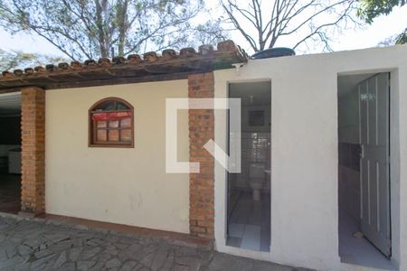 Casa à venda com 580m², 7 quartos e 6 vagasBanheiros