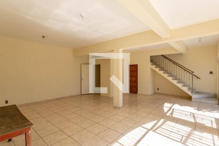 Casa à venda com 580m², 7 quartos e 6 vagasSalão
