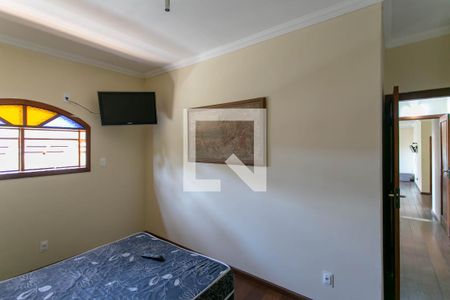 Casa à venda com 580m², 7 quartos e 6 vagasQuarto Suíte 2