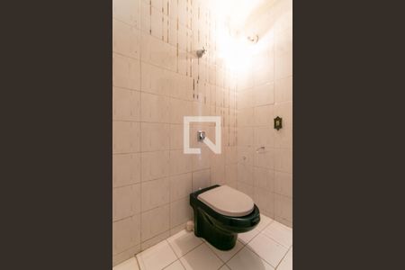 Casa à venda com 580m², 7 quartos e 6 vagasBanheiro 1