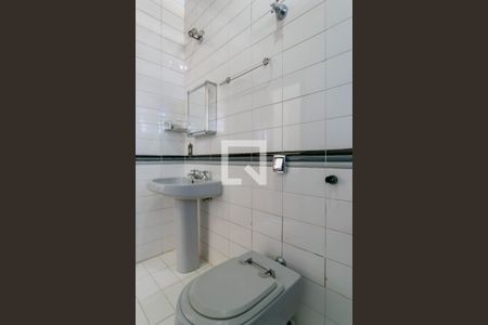 Casa à venda com 580m², 7 quartos e 6 vagasBanheiro da Suíte 1