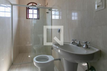 Casa à venda com 580m², 7 quartos e 6 vagasBanheiro da Suíte 2