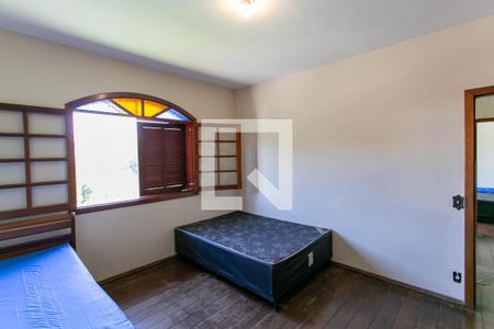 Casa à venda com 580m², 7 quartos e 6 vagasQuarto 2