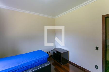 Casa à venda com 580m², 7 quartos e 6 vagasQuarto 1