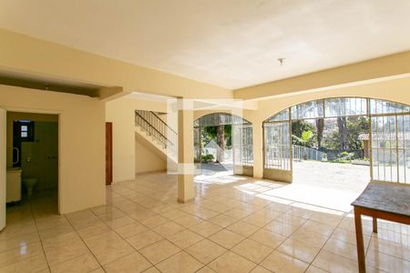 Casa à venda com 580m², 7 quartos e 6 vagasSalão