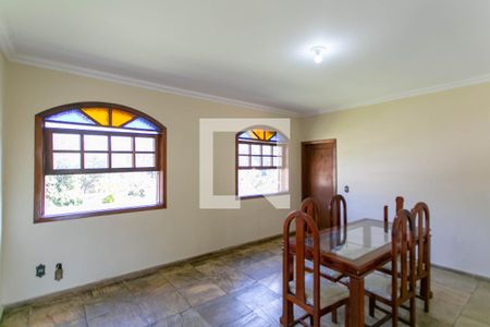 Casa à venda com 580m², 7 quartos e 6 vagasSala de Jantar