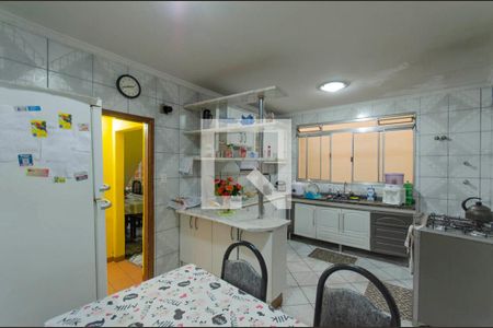 Cozinha de casa para alugar com 2 quartos, 130m² em Vila Ré, São Paulo