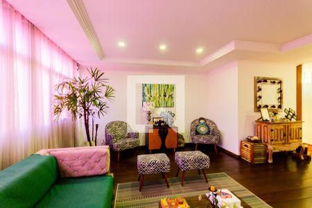 Sala de casa à venda com 3 quartos, 320m² em Santa Teresinha, Santo André