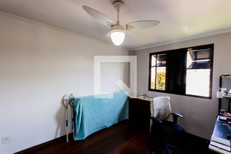 Casa à venda com 320m², 3 quartos e 5 vagas Casa à venda com 320m², 3 quartos e 5 vagasQuarto 2