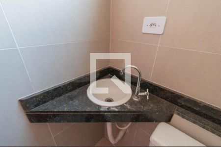 Banheiro de apartamento para alugar com 1 quarto, 32m² em Vila Santa Virginia, São Paulo