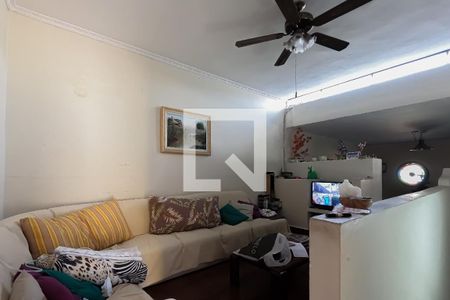 Sala de casa à venda com 4 quartos, 200m² em Parque Renato Maia, Guarulhos