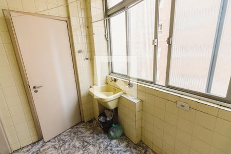 Apartamento à venda com 120m², 3 quartos e 1 vaga Apartamento à venda com 120m², 3 quartos e 1 vagaLavanderia