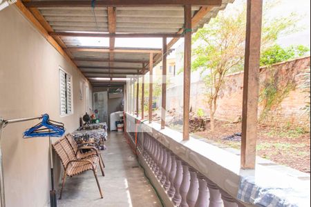 Casa à venda com 561m², 5 quartos e 4 vagasVaranda