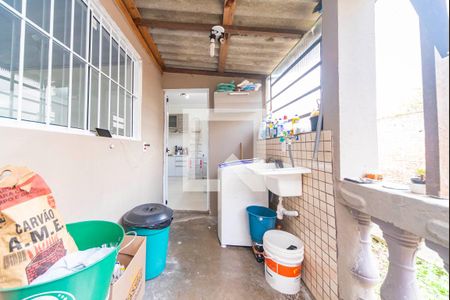 Casa à venda com 561m², 5 quartos e 4 vagasÁrea de Serviço