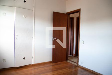 Quarto 1 de apartamento para alugar com 2 quartos, 67m² em Vila Albertina, São Paulo