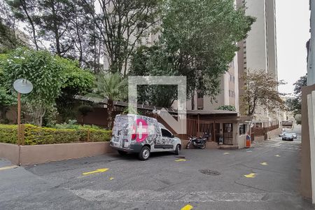 Apartamento para alugar com 50m², 2 quartos e 1 vaga Apartamento para alugar com 50m², 2 quartos e 1 vagaFachada