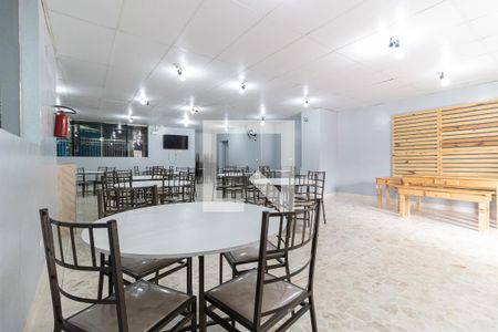 Apartamento para alugar com 50m², 2 quartos e 1 vaga Apartamento para alugar com 50m², 2 quartos e 1 vagaSalão de Festas