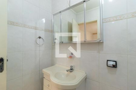 Banheiro da Suíte de casa à venda com 2 quartos, 100m² em Água Fria, São Paulo