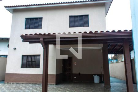 Casa de condomínio para alugar com 250m², 5 quartos e 4 vagasFachada