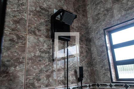 Casa de condomínio para alugar com 250m², 5 quartos e 4 vagasBanheiro 3