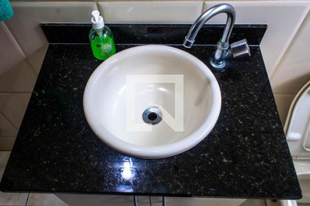 Casa de condomínio para alugar com 250m², 5 quartos e 4 vagasBanheiro 4