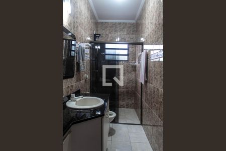 Casa de condomínio para alugar com 250m², 5 quartos e 4 vagasBanheiro