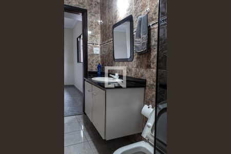 Casa de condomínio para alugar com 250m², 5 quartos e 4 vagasBanheiro 3