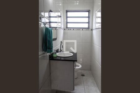Casa de condomínio para alugar com 250m², 5 quartos e 4 vagasBanheiro 4