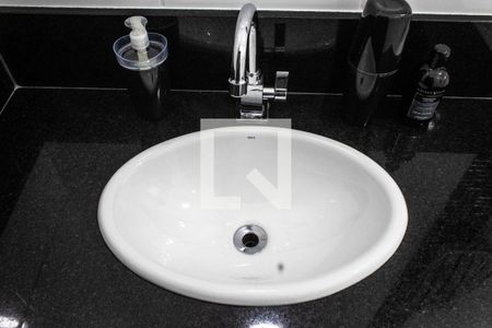 Casa para alugar com 300m², 4 quartos e 4 vagasBanheiro 2