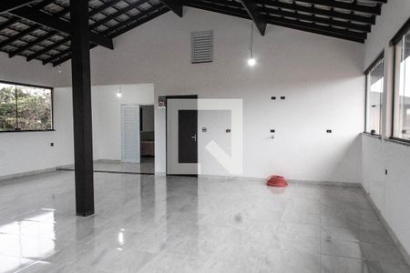 Casa para alugar com 300m², 4 quartos e 4 vagasSalao