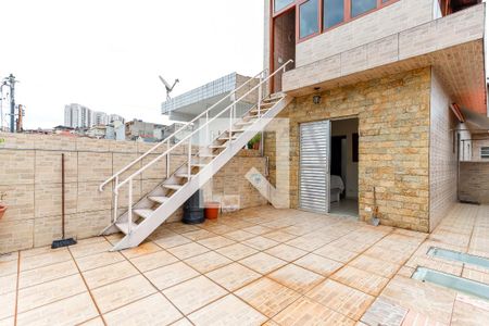 Casa à venda com 120m², 3 quartos e 3 vagas Casa à venda com 120m², 3 quartos e 3 vagasVaranda da Banheiro da Suíte 2