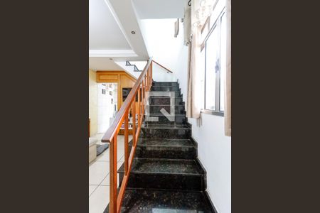 Escada Quartos de casa à venda com 3 quartos, 120m² em Vila Medeiros, São Paulo