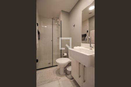 Banheiro  de apartamento para alugar com 1 quarto, 25m² em Indianópolis, São Paulo