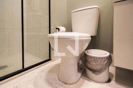 Banheiro  de apartamento para alugar com 1 quarto, 25m² em Indianópolis, São Paulo