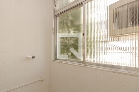 Apartamento para alugar com 60m², 2 quartos e sem vaga Apartamento para alugar com 60m², 2 quartos e sem vagaCozinha e Área de Serviço