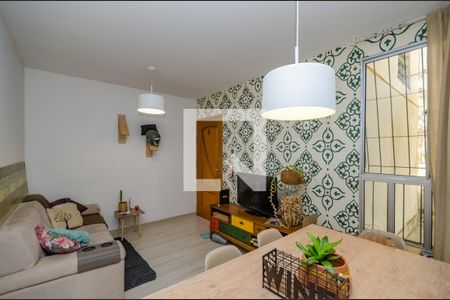 Sala de apartamento para alugar com 2 quartos, 48m² em Parque Sao Jose, Belo Horizonte
