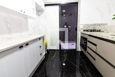 Casa à venda com 140m², 3 quartos e 2 vagas Casa à venda com 140m², 3 quartos e 2 vagasCozinha - Armários