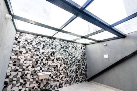 Casa à venda com 140m², 3 quartos e 2 vagas Casa à venda com 140m², 3 quartos e 2 vagasLavanderia