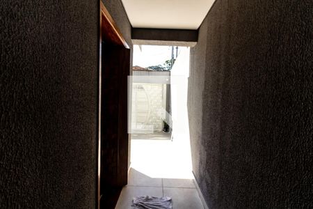 Casa à venda com 140m², 3 quartos e 2 vagas Casa à venda com 140m², 3 quartos e 2 vagasCorredor