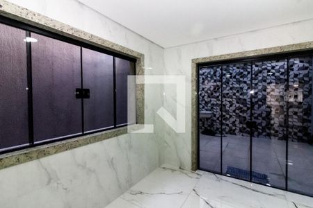 Casa à venda com 140m², 3 quartos e 2 vagas Casa à venda com 140m², 3 quartos e 2 vagasSala de Jantar