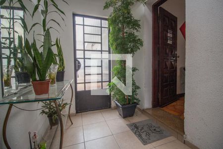 Casa à venda com 245m², 3 quartos e 2 vagas Casa à venda com 245m², 3 quartos e 2 vagasEntrada