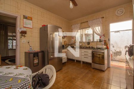 Casa à venda com 245m², 3 quartos e 2 vagas Casa à venda com 245m², 3 quartos e 2 vagasCozinha