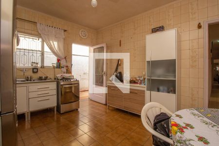 Casa à venda com 245m², 3 quartos e 2 vagas Casa à venda com 245m², 3 quartos e 2 vagasCozinha