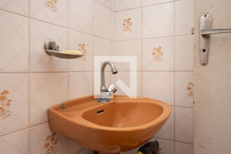 Casa à venda com 245m², 3 quartos e 2 vagas Casa à venda com 245m², 3 quartos e 2 vagasBanheiro de Serviço