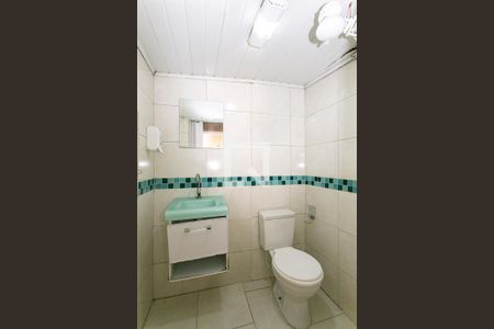 Casa à venda com 75m², 4 quartos e 3 vagas Casa à venda com 75m², 4 quartos e 3 vagasCasa 2 - Banheiro da Suíte