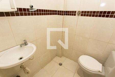 Casa à venda com 75m², 4 quartos e 3 vagas Casa à venda com 75m², 4 quartos e 3 vagasCasa 1 - Banheiro da Suíte 2