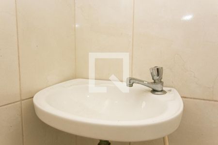 Casa à venda com 75m², 4 quartos e 3 vagas Casa à venda com 75m², 4 quartos e 3 vagasCasa 1 - Banheiro da Suíte 2