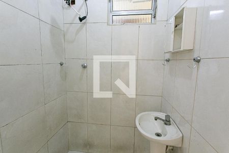 Casa à venda com 75m², 4 quartos e 3 vagas Casa à venda com 75m², 4 quartos e 3 vagasCasa 1 - Banheiro 2