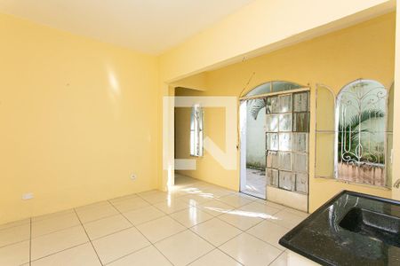 Casa à venda com 75m², 4 quartos e 3 vagas Casa à venda com 75m², 4 quartos e 3 vagasCasa 1 - Cozinha
